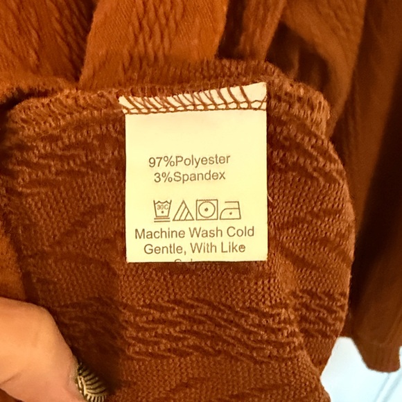 Rust V-Neck Sweater - Picture 3 of 5